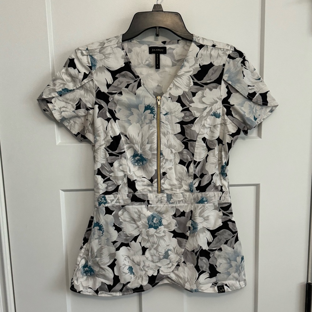 Original Jaanuu Scrub top with gold zipper detail.